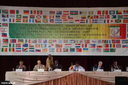 Tổng thống Mali khai mạc Hội nghị lần IV các Ngoại trưởng thuộc Cộng đồng các Quốc gia dân chủ từ 14 đến 17.11.2007 tại thủ đô Bamako