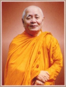 Hòa thượng Thích Minh Châu, người Huế, hiện là thành viên Hội đồng Chứng minh nhiệm kỳ VI (2007-2012) của Giáo hội Phật giáo Việt Nam, tức Giáo hội Phật giáo Nhà nước
