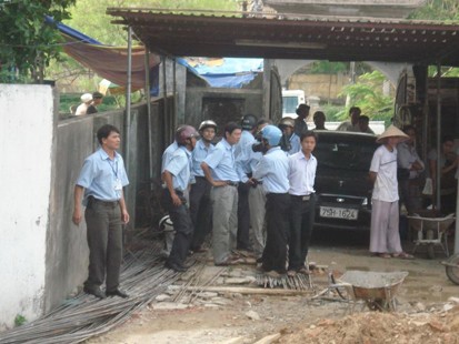 UBND và công an phường An Cựu đến đàn áp việc trùng tu chùa Phước Thành