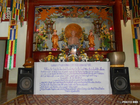 Linh đài Huynh trưởng Lê Thị Tuyết Mai tại Tu viện Long Quang, Huế trong Lễ Cầu siêu Tưởng niệm ngày 25.5.2014 - Hinh PTTPGQT
