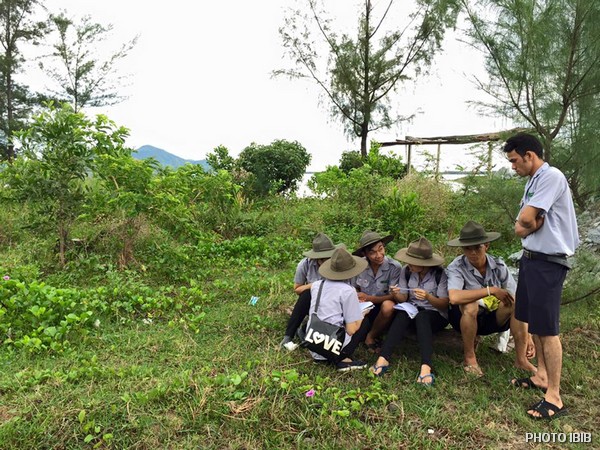 Trại sơ cấp Lộc Uyển, Huyện Phú Lộc, Đội chúng thảo luận